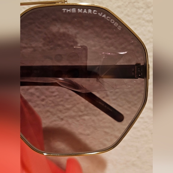 Marc Jacobs Sunglasses - Picture 2 of 5